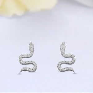 14k gold diamonds earrings